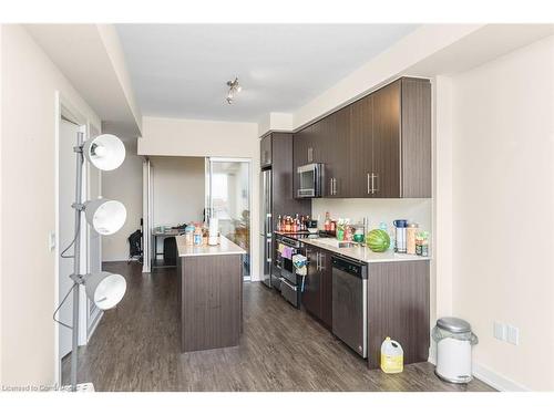 801-212 King William Street, Hamilton, ON - Indoor Photo Showing Kitchen