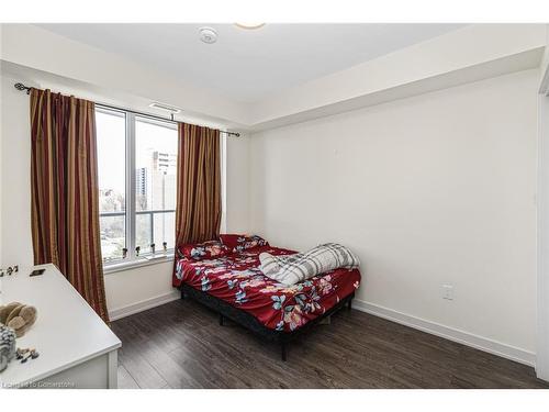 801-212 King William Street, Hamilton, ON - Indoor Photo Showing Bedroom