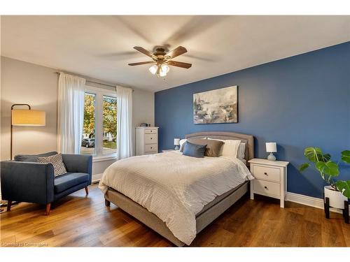 12 Dwyer Street, St. Catharines, ON - Indoor Photo Showing Bedroom