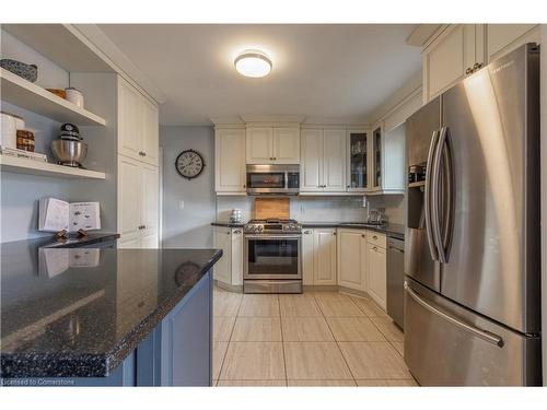 12 Dwyer Street, St. Catharines, ON - Indoor Photo Showing Kitchen