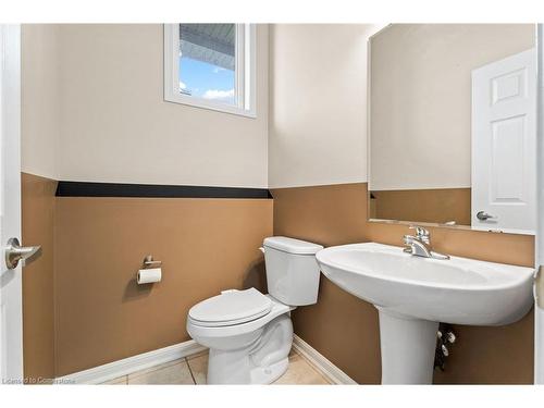 961 Mctrach Crescent, Milton, ON - Indoor Photo Showing Bathroom