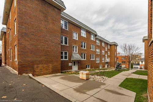 8-9 Rockwood Place, Hamilton, ON - Outdoor