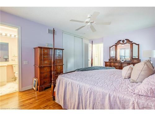 345 Silverbirch Boulevard, Mount Hope, ON - Indoor Photo Showing Bedroom