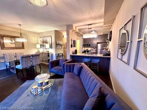 15 Farley Lane, Ancaster, ON - Indoor Photo Showing Living Room