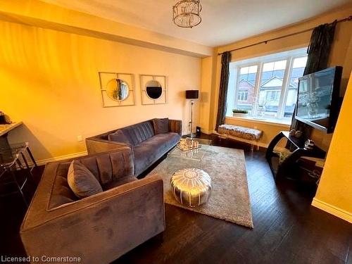 15 Farley Lane, Ancaster, ON - Indoor Photo Showing Living Room