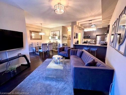 15 Farley Lane, Ancaster, ON - Indoor Photo Showing Living Room