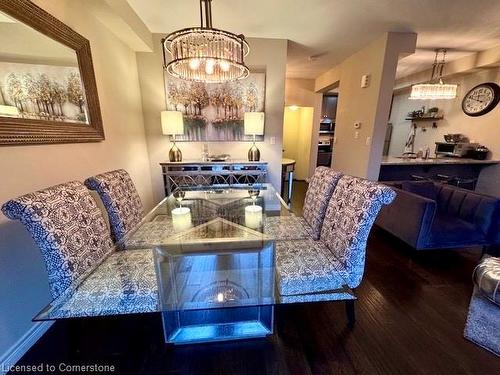 15 Farley Lane, Ancaster, ON - Indoor Photo Showing Living Room