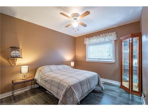 737 Upper Ottawa Street, Hamilton, ON - Indoor Photo Showing Bedroom