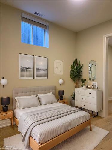 C-728 Eleventh Avenue, Hamilton, ON - Indoor Photo Showing Bedroom