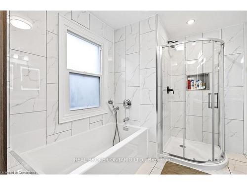 5317 Third Avenue, Niagara Falls, ON - Indoor Photo Showing Bathroom