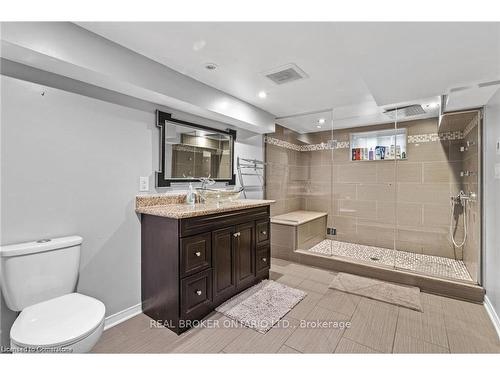 5317 Third Avenue, Niagara Falls, ON - Indoor Photo Showing Bathroom