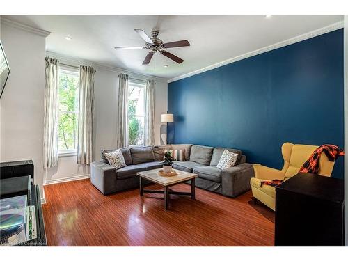 117 Ferguson Avenue S, Hamilton, ON - Indoor Photo Showing Living Room