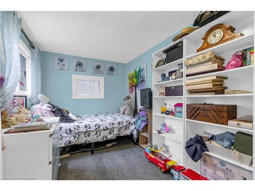 418-57 12Th Conc Road E, Flamborough, ON - Indoor Photo Showing Bedroom