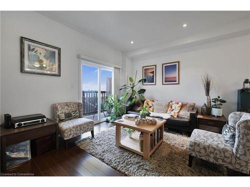 27 Edenrock Drive, Hamilton, ON - Indoor Photo Showing Living Room