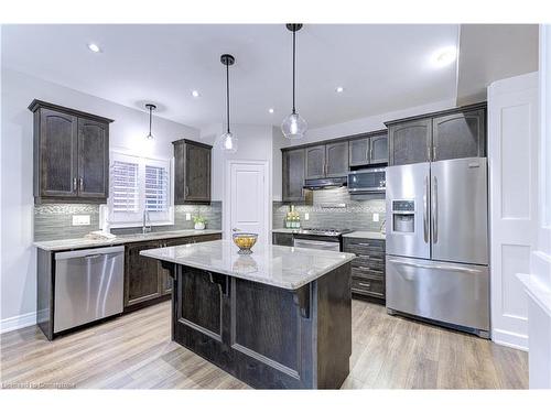 23 Blackburn Lane, Hamilton, ON - Indoor Photo Showing Kitchen With Stainless Steel Kitchen With Upgraded Kitchen