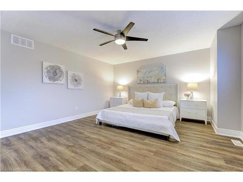 23 Blackburn Lane, Hamilton, ON - Indoor Photo Showing Bedroom