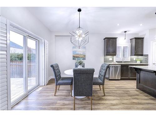 23 Blackburn Lane, Hamilton, ON - Indoor Photo Showing Dining Room