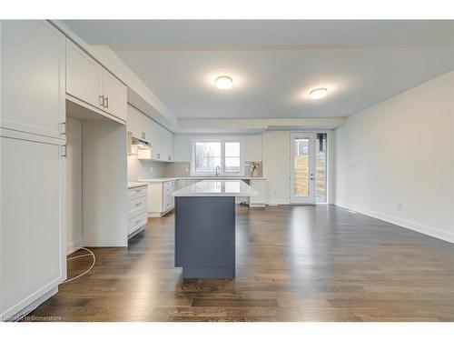 14-2273 Turnberry Road, Burlington, ON - Indoor Photo Showing Kitchen