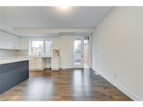 14-2273 Turnberry Road, Burlington, ON - Indoor Photo Showing Kitchen