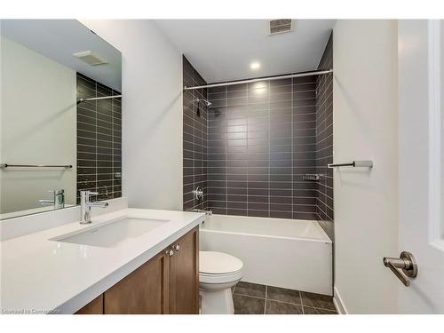 14-2273 Turnberry Road, Burlington, ON - Indoor Photo Showing Bathroom