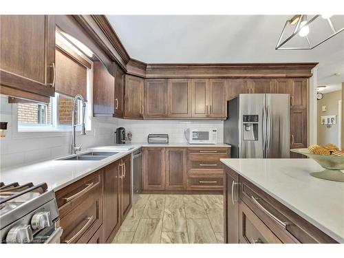 30 Philomena Drive, Hamilton, ON - Indoor Photo Showing Kitchen With Double Sink