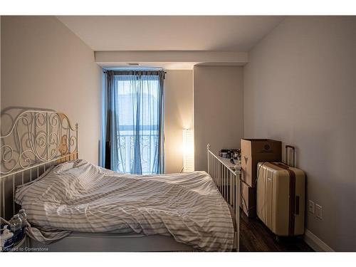 919-118 King Street E, Hamilton, ON - Indoor Photo Showing Bedroom