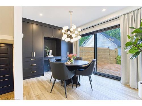 11 Nelles Road N, Grimsby, ON - Indoor Photo Showing Dining Room