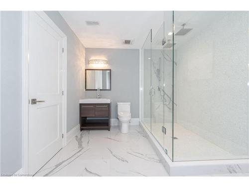 430 Stanfield Drive, Oakville, ON - Indoor Photo Showing Bathroom