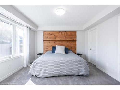 78 Silverwood Avenue, Welland, ON - Indoor Photo Showing Bedroom