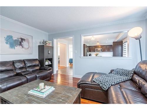 82 Barrett Avenue, Brantford, ON - Indoor Photo Showing Living Room