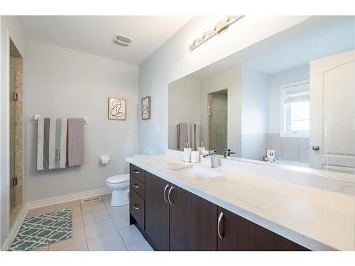 82 Barrett Avenue, Brantford, ON - Indoor Photo Showing Bathroom