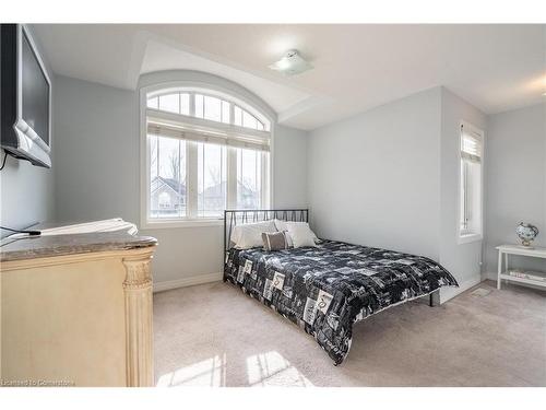 82 Barrett Avenue, Brantford, ON - Indoor Photo Showing Bedroom