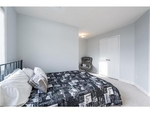 82 Barrett Avenue, Brantford, ON - Indoor Photo Showing Bedroom