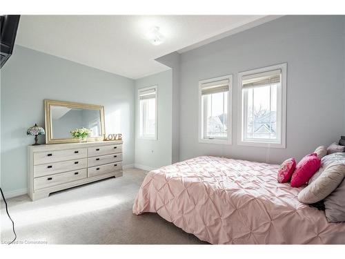 82 Barrett Avenue, Brantford, ON - Indoor Photo Showing Bedroom