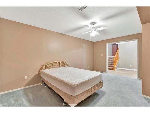 18-1030 Colborne Street E, Brantford, ON - Indoor Photo Showing Bedroom