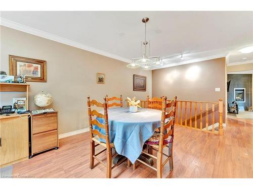 18-1030 Colborne Street E, Brantford, ON - Indoor Photo Showing Dining Room