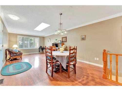 18-1030 Colborne Street E, Brantford, ON - Indoor Photo Showing Dining Room