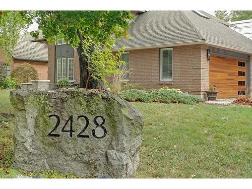 2428 Lakeshore Road, Burlington, ON - Outdoor