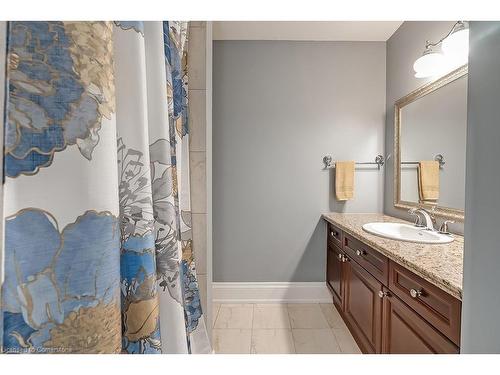 2428 Lakeshore Road, Burlington, ON - Indoor Photo Showing Bathroom