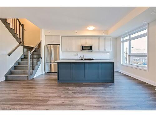 115-1569 Rose Way, Milton, ON - Indoor Photo Showing Kitchen