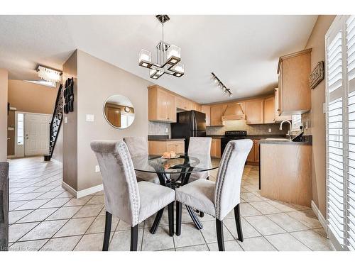 5380 Kindos Street, Burlington, ON - Indoor Photo Showing Dining Room