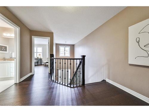 5380 Kindos Street, Burlington, ON - Indoor Photo Showing Other Room