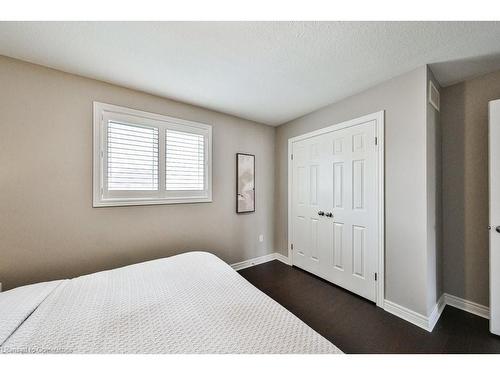 5380 Kindos Street, Burlington, ON - Indoor Photo Showing Bedroom