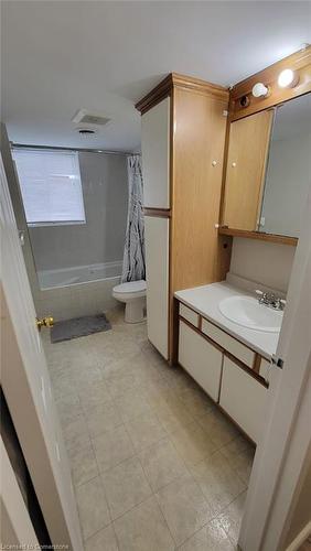 1-278 Crowland Avenue, Welland, ON - Indoor Photo Showing Bathroom