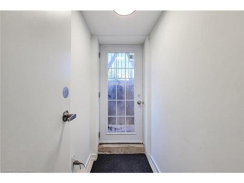 B2-278 Crowland Avenue, Welland, ON - Indoor Photo Showing Other Room