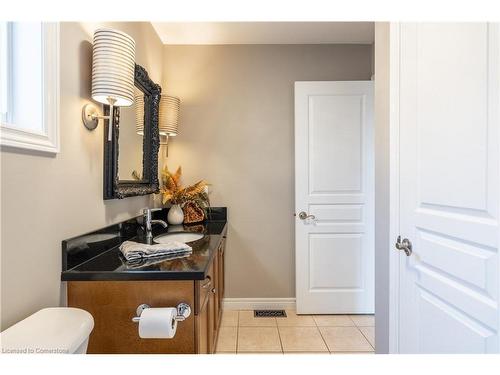 14 Evergreens Drive, Grimsby, ON - Indoor Photo Showing Bathroom