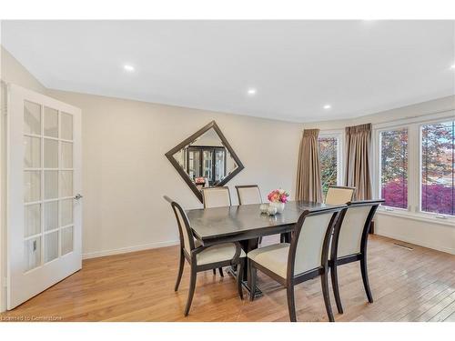 196 Amberly Boulevard, Ancaster, ON - Indoor Photo Showing Dining Room