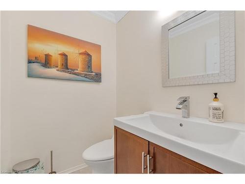 196 Amberly Boulevard, Ancaster, ON - Indoor Photo Showing Bathroom