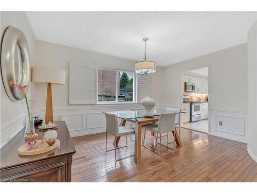 196 Amberly Boulevard, Ancaster, ON - Indoor Photo Showing Dining Room