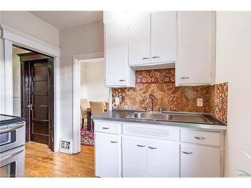 142 Bold Street, Hamilton, ON - Indoor Photo Showing Kitchen